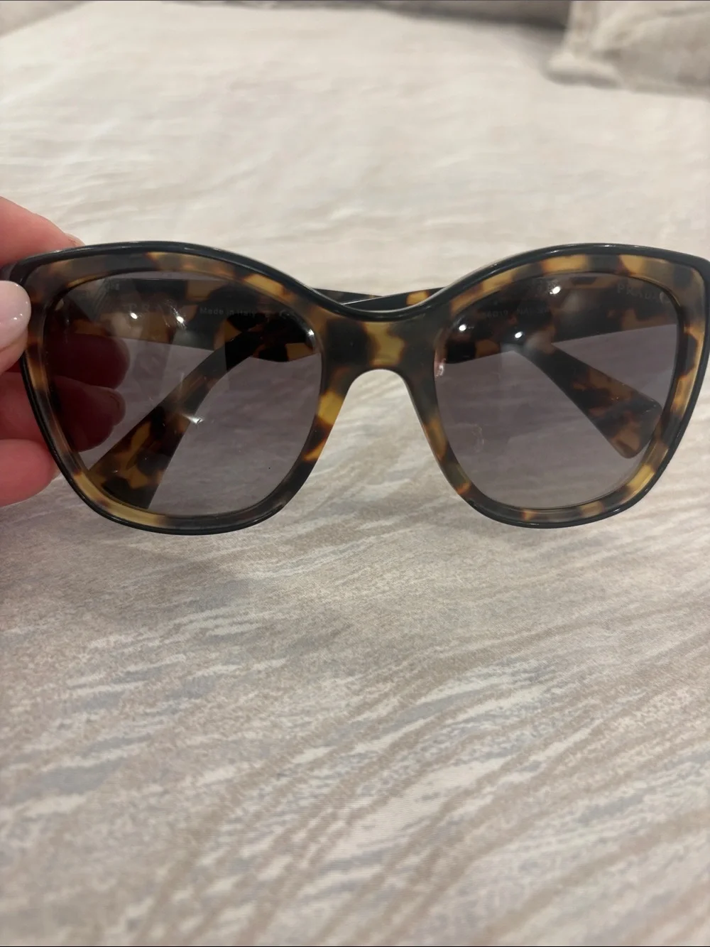 Prada Tortoiseshell Cat-Eye Sunglasses with Brown Gradient Lenses - Picture 1 of 6